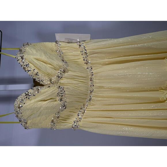 NWT Mac Duggal Yellow Strapless High-Low Ruffle Dress with Embellishments Size 4 - Picture 5 of 13